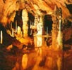 Concrétions dans la grotte d'Osselle